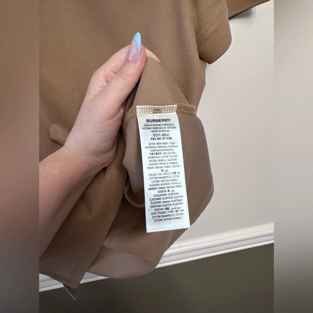 Authentic.Burberry Polo Shirt, for Men Tan and Brown Classic Elegance pre owned - Picture 7 of 10